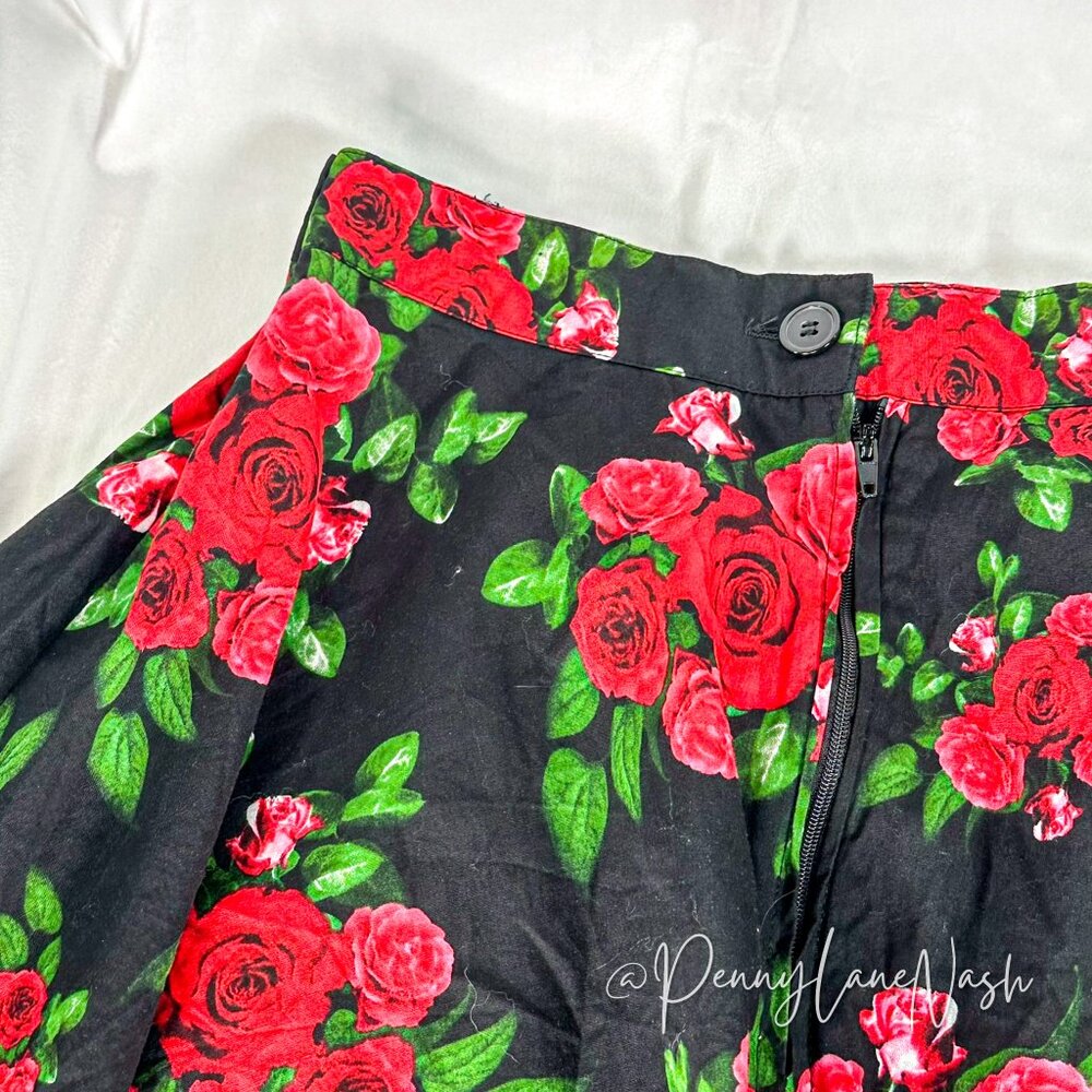 Hell Bunny Floral Print Skater Mini Skirt Black/Red - Picture 9 of 9